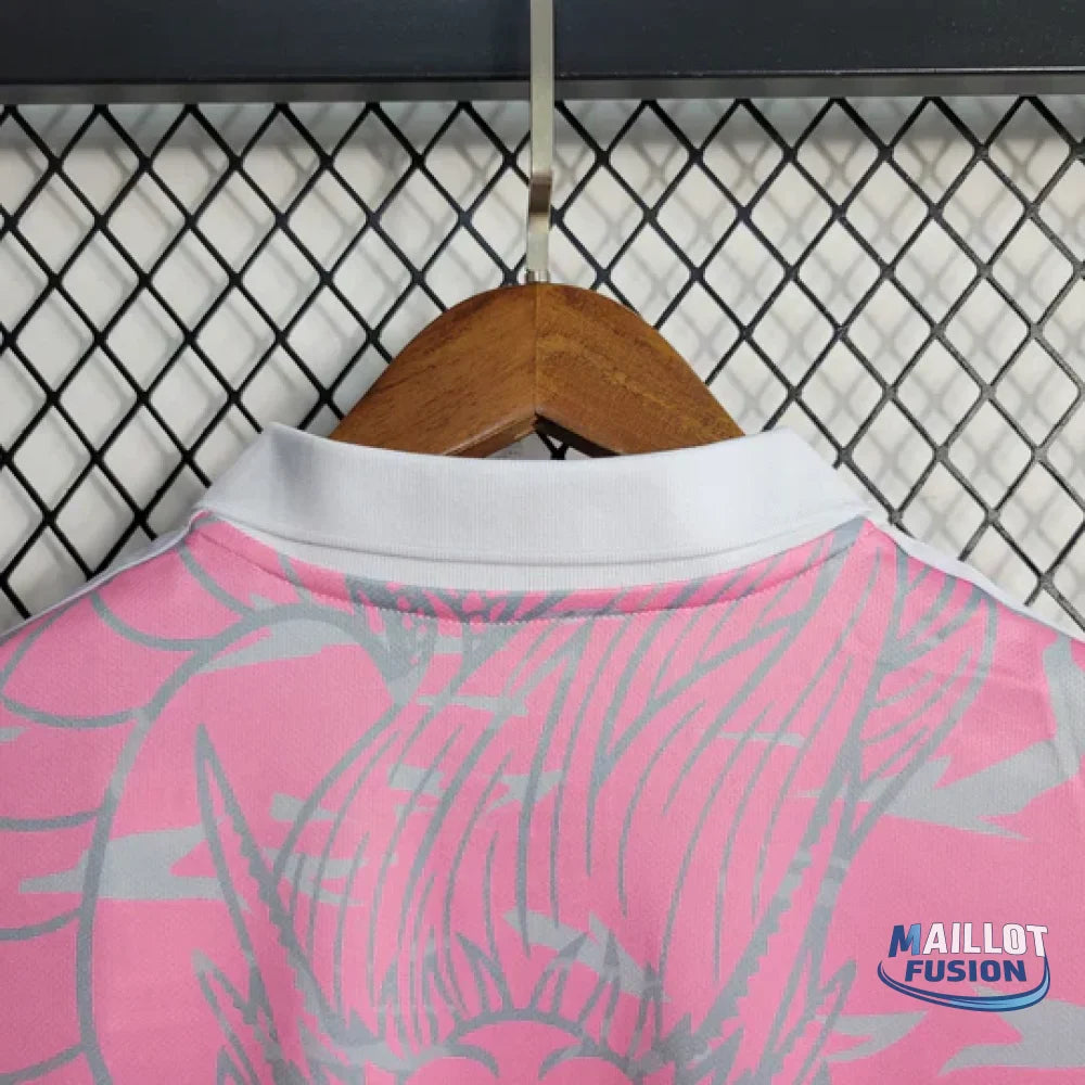Maillot Real Madrid saison 2023-2024 édition spéciale Dragon rose